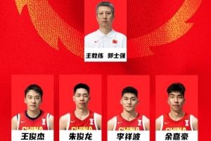 郭指导一直信奉防守至上 我觉得这也是徐杰和张宁最终落选的原因图片